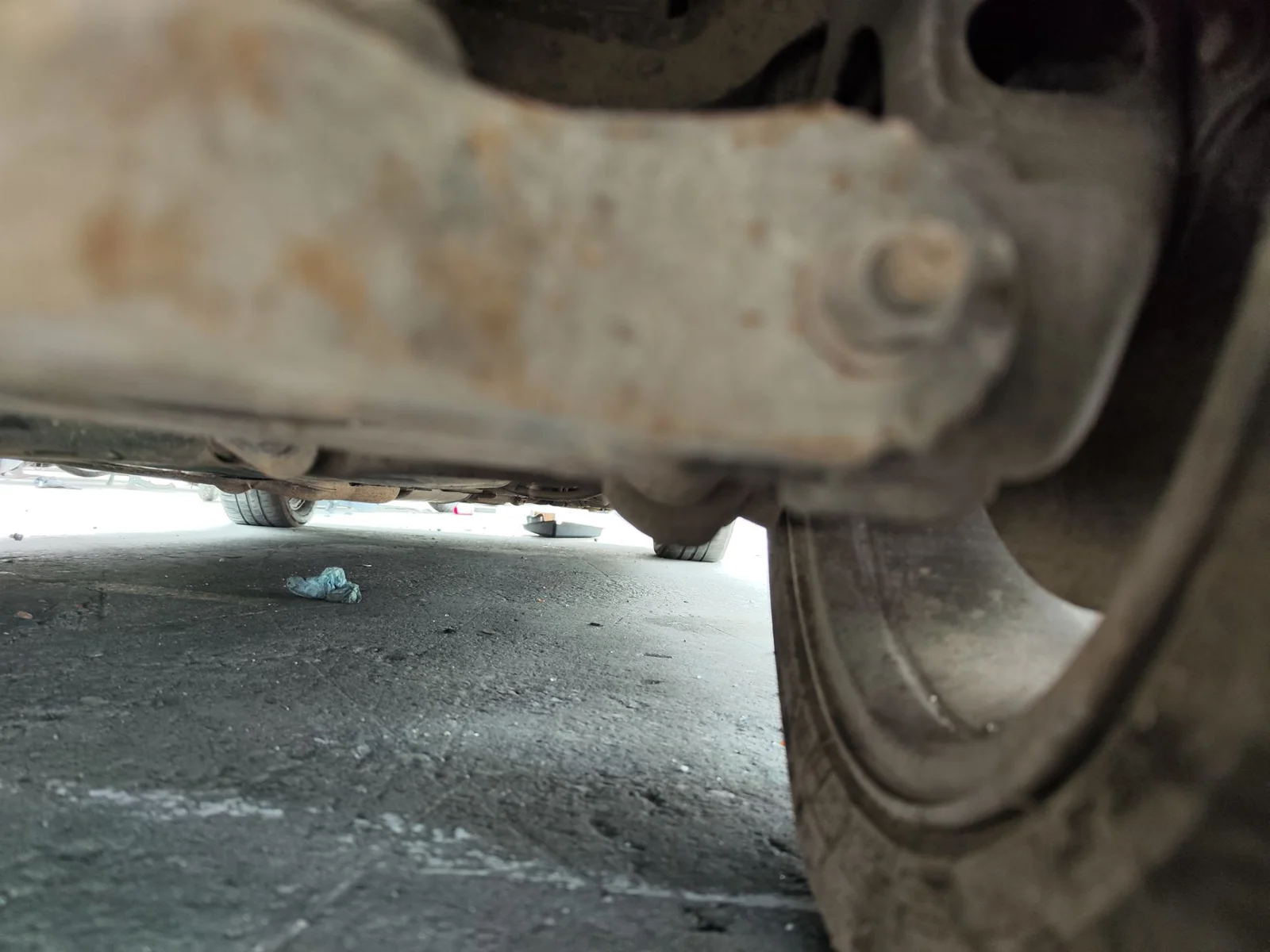 Foto de BRAZO SUSPENSION TRASERO DERECHO JAGUAR X-TYPE 2.1 V6 24V CAT (156 CV / 115 KW) referencia C2S 24713