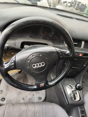 Foto de VOLANTE AUDI A6 BERLINA (4B2) 2.5 V6 24V TDI (150 CV / 110 KW) referencia 4B0419091BHFKZ