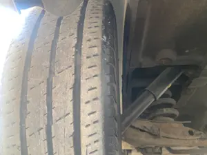 Foto de BRAZO SUSPENSION TRASERO IZQUIERDO VOLKSWAGEN T5 TRANSPORTER BUS (7H) 2.5 TDI (131 CV / 96 KW) referencia 7E0501071