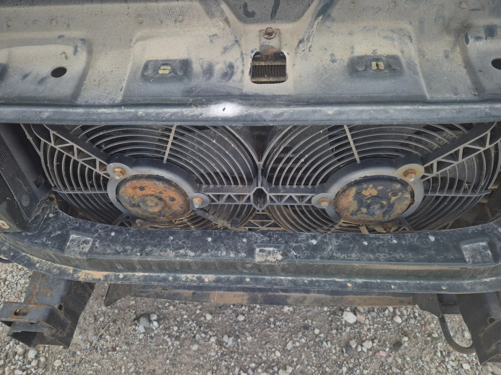 Foto de RADIADOR AGUA LAND ROVER RANGE ROVER (LP) 4.6 CAT (218 CV / 160 KW)