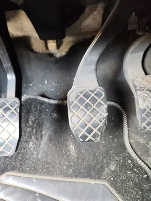 Foto de PEDAL FRENO AUDI A6 BERLINA (4B2) 2.4 V6 30V (165 CV / 121 KW) referencia 8D1721140B