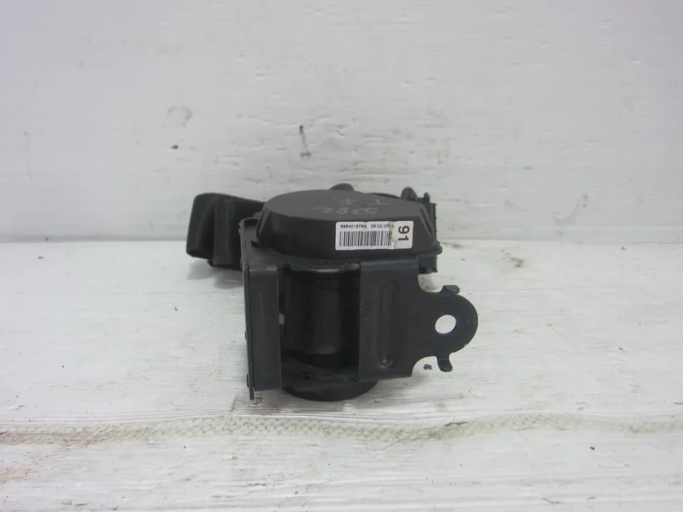 Foto de CINTURON SEGURIDAD TRASERO IZQUIERDO RENAULT CLIO IV GRANDTOUR 0.9 Energy (90 CV / 66 KW) referencia 888401878R