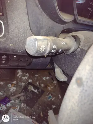 Foto de MANDO LUCES KIA RIO (UB) 1.2 CAT (86 CV / 63 KW) referencia 934103S530