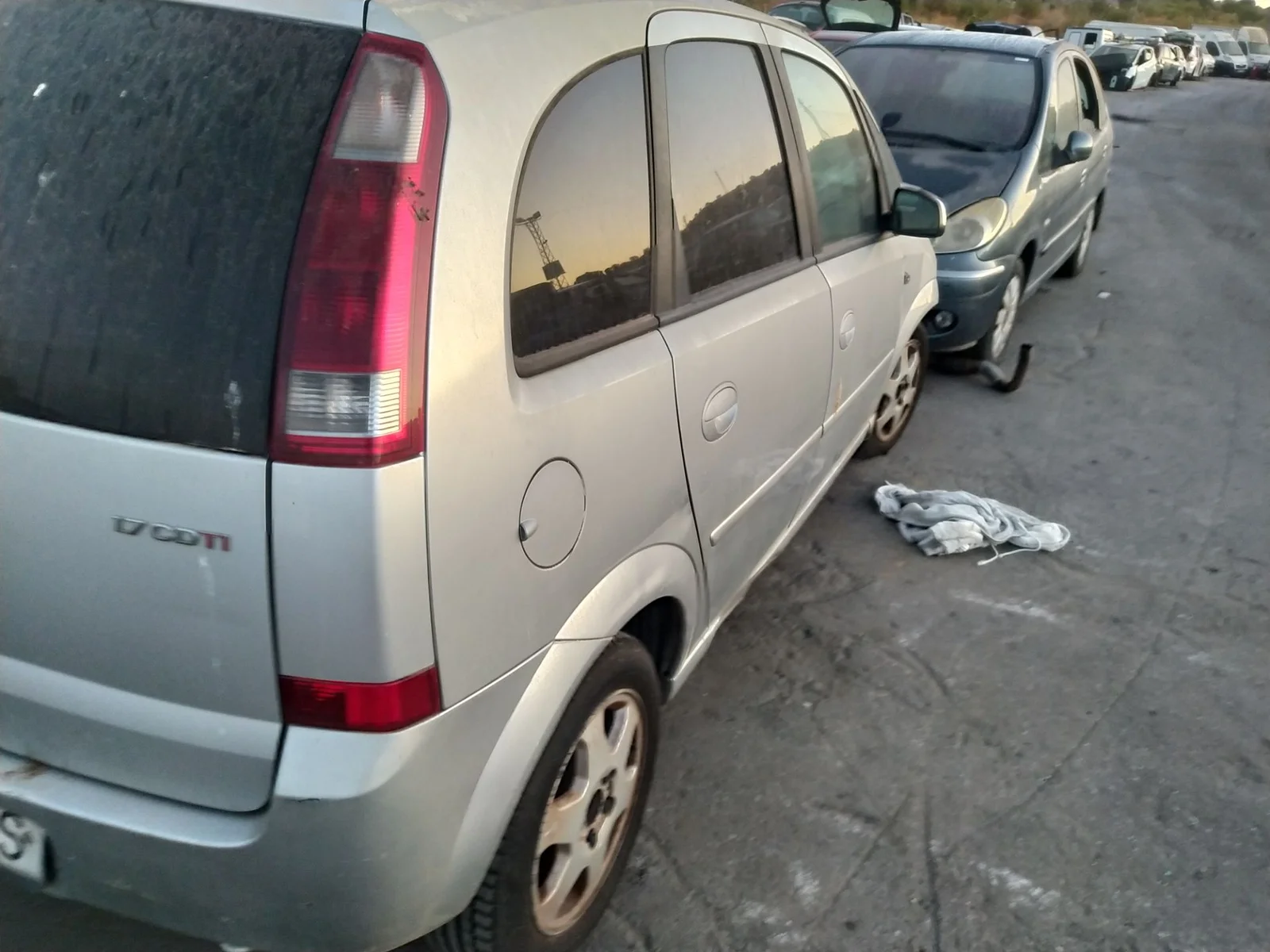 Foto de PARAGOLPES TRASERO OPEL MERIVA 1.7 16V CDTI (101 CV / 74 KW) referencia 93176090