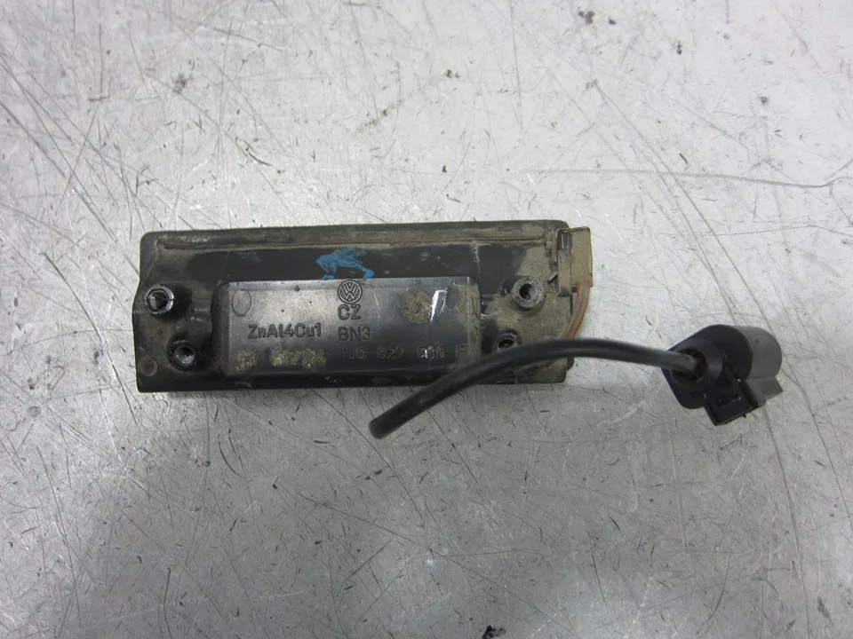 Foto de NO IDENTIFICADO VOLKSWAGEN GOLF IV VARIANT (1J5)(05.1999) 2.0 (116 CV / 85 KW) referencia 1J0827566F