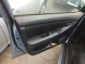 Foto de ELEVALUNAS DELANTERO IZQUIERDO TOYOTA COROLLA (E12) 1.4 16V CAT (97 CV / 71 KW) referencia 6982002120