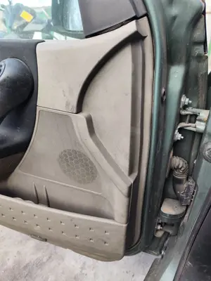 Foto de CENTRALITA CONFORT RENAULT MEGANE II BERLINA 5P 1.5 dCi Diesel (101 CV / 74 KW)