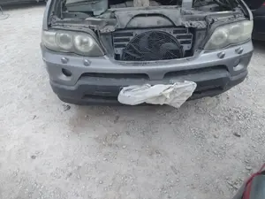 Foto de REFUERZO PARAGOLPES DELANTERO BMW SERIE X5 (E53) 3.0 Turbodiesel CAT (218 CV / 160 KW)