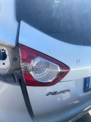 Foto de PILOTO TRASERO IZQUIERDO INTERIOR FORD KUGA (CBV) 2.0 TDCi CAT (136 CV / 100 KW) referencia 1545445