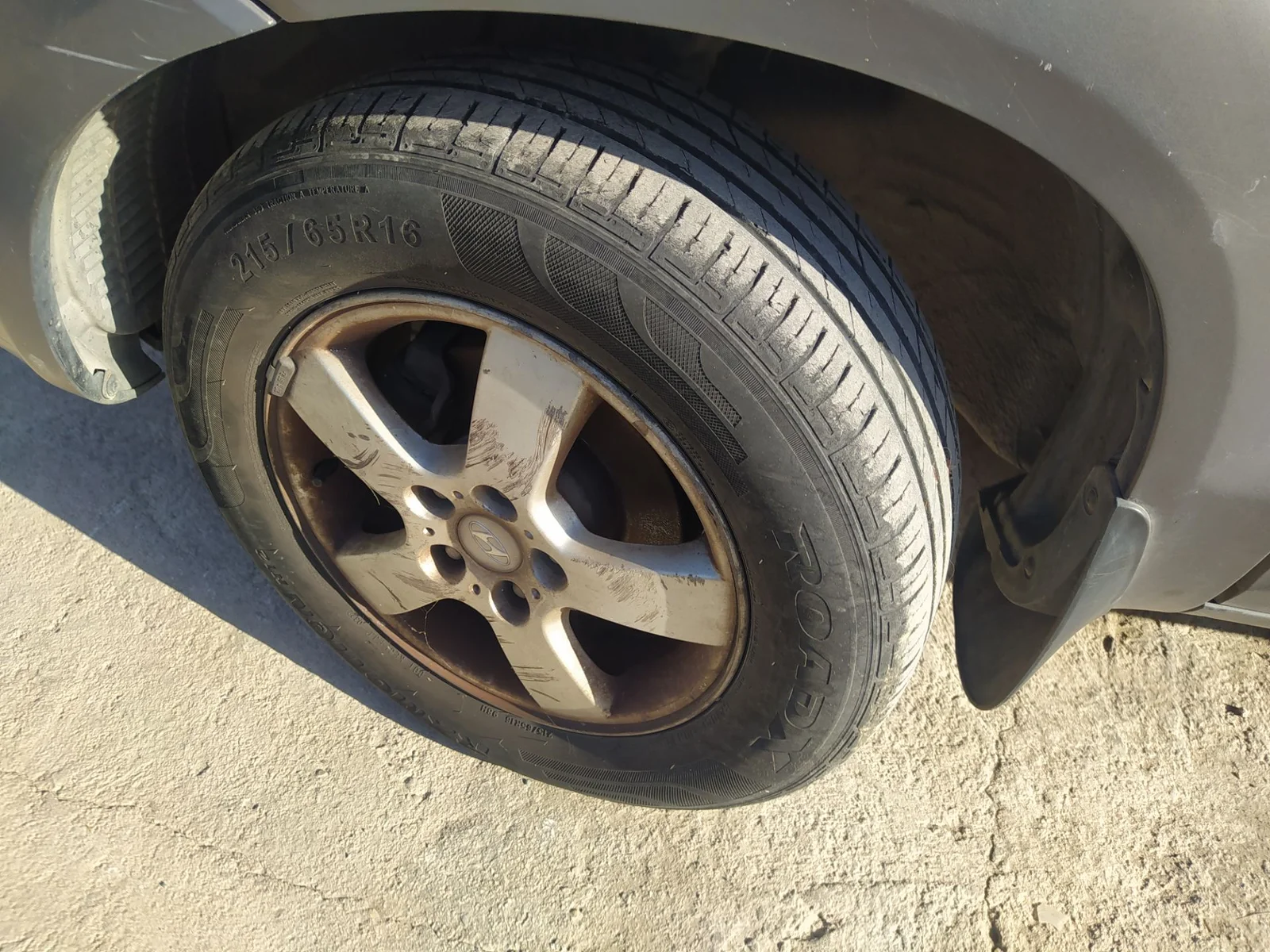 Foto de PASO RUEDA DELANTERO IZQUIERDO HYUNDAI TUCSON (JM) 2.0 CRDi CAT (113 CV / 83 KW) referencia 86811-2E000