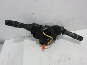 Foto de MANDO MULTIFUNCION TOYOTA AURIS (E15) 1.4 Turbodiesel CAT (90 CV / 66 KW) referencia 173832