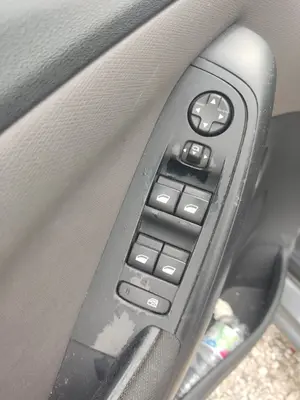 Foto de MANDO ELEVALUNAS DELANTERO IZQUIERDO CITROEN C4 PICASSO/SPACETOURER 1.6 HDi FAP (92 CV / 68 KW)