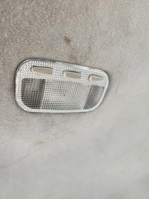 Foto de LUZ INTERIOR CITROEN C3 1.4  (73 CV / 54 KW) referencia 6362N2