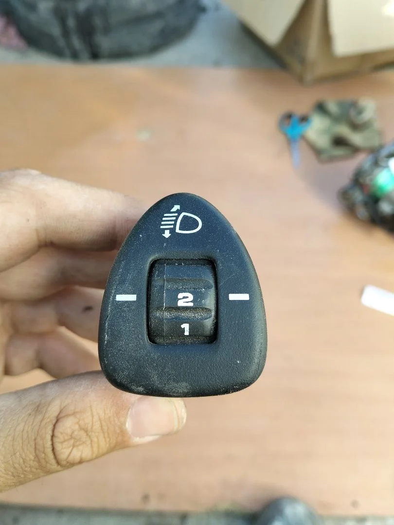 Foto de MANDO REGULACION FAROS HYUNDAI ATOS (EM) 1.1 12V CAT (58 CV / 43 KW)