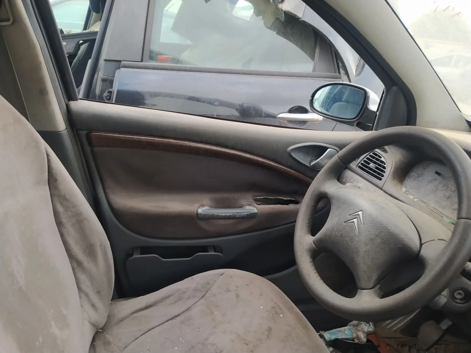 Foto de CERRADURA PUERTA DELANTERA IZQUIERDA CITROEN C5 BERLINA 2.0 HDi (109 CV / 80 KW) referencia 9135J1