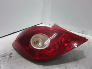 Foto de PILOTO TRASERO IZQUIERDO OPEL CORSA D 1.4 16V (90 CV / 66 KW) referencia 89038960A