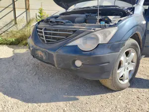 Foto de PARAGOLPES DELANTERO SSANGYONG ACTYON 2.0 TD CAT (141 CV / 104 KW)