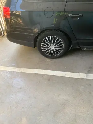 Foto de PUENTE TRASERO VOLKSWAGEN PASSAT VARIANT (3C5) 2.0 TDI (140 CV / 103 KW) referencia 3C0505235AC