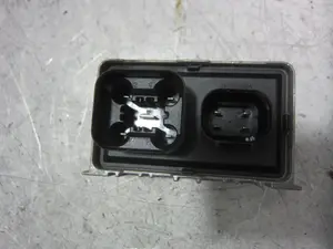 Foto de CAJA PRECALENTAMIENTO CHEVROLET AVEO BERLINA 1.3  Diesel CAT (95 CV / 70 KW) referencia 55574293