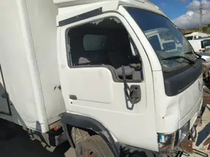 Foto de BRAZO SUSPENSION DELANTERO DERECHO NISSAN CABSTAR 3.0 Diesel (125 CV / 92 KW)