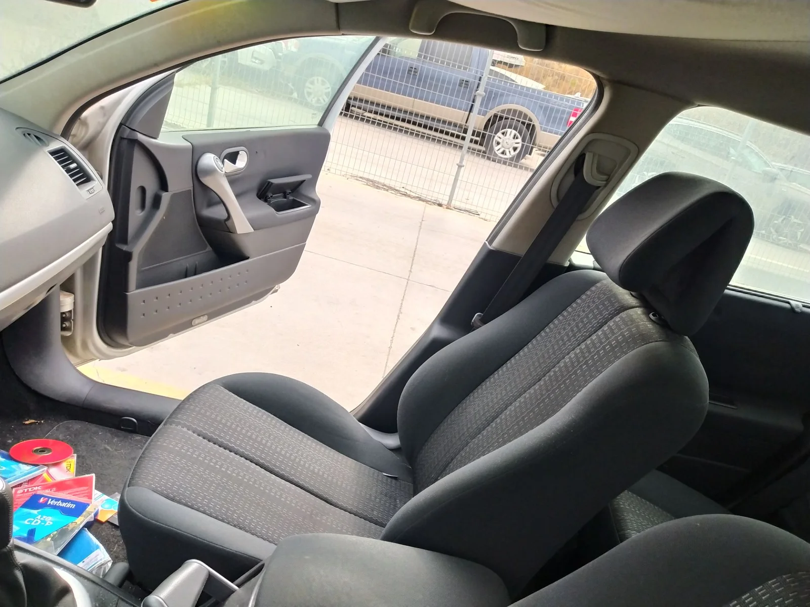 Foto de AIRBAG LATERAL DERECHO RENAULT MEGANE II CLASSIC BERLINA 1.6 16V (112 CV / 82 KW) referencia 8200371819