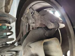 Foto de PINZA DE FRENO TRASERA DERECHA RENAULT MEGANE II BERLINA 5P 1.5 dCi Diesel (101 CV / 74 KW) referencia 7701207694