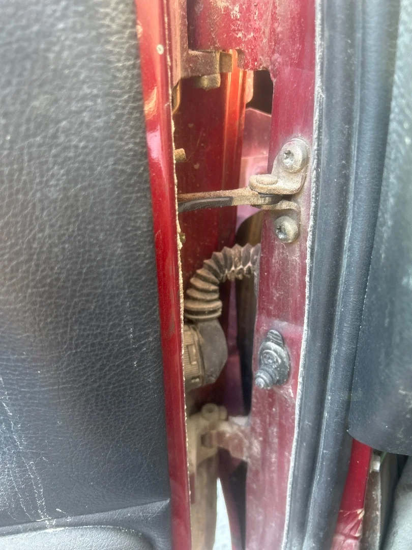 Foto de RETENEDOR PUERTA PEUGEOT 106 (S1)(08.1991) 1.5 Diesel CAT (TUD5 / VJY) (57 CV / 42 KW)