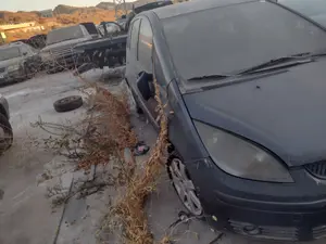 Foto de PUENTE DELANTERO MITSUBISHI COLT CZ3 BERL. 5 (Z30A) 1.3 CAT (95 CV / 70 KW) referencia MR594001