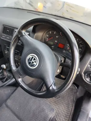 Foto de AIRBAG DELANTERO DERECHO VOLKSWAGEN GOLF IV BERLINA (1J1)(10.1997) 1.9 TDI (131 CV / 96 KW) referencia 1J0880204K