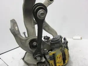 Foto de BRAZO SUSPENSION INFERIOR TRASERO DERECHO PORSCHE MACAN (95BA) referencia 8K0501629L