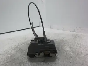Foto de CERRADURA PUERTA TRASERA IZQUIERDA RENAULT SCENIC III (JZ) 1.6 16V (110 CV / 81 KW) referencia 119333