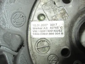 Foto de VOLANTE VOLKSWAGEN TOURAN (1T2) 1.9 TDI (105 CV / 77 KW) referencia 1Q0419091 foto 2
