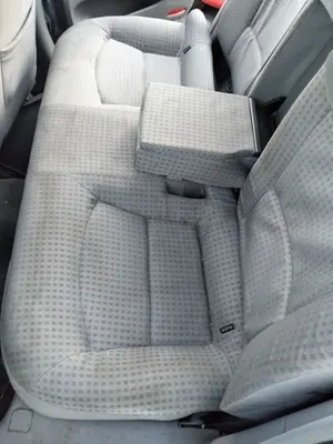 Foto de ASIENTO TRASERO MEDIO RENAULT LAGUNA II (BG0) 1.9 dCi Diesel CAT (101 CV / 74 KW)
