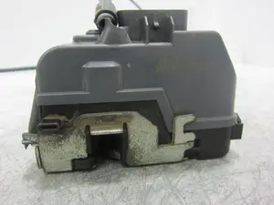 Foto de CERRADURA PUERTA TRASERA DERECHA RENAULT SCENIC III (JZ) referencia 119332 foto 2