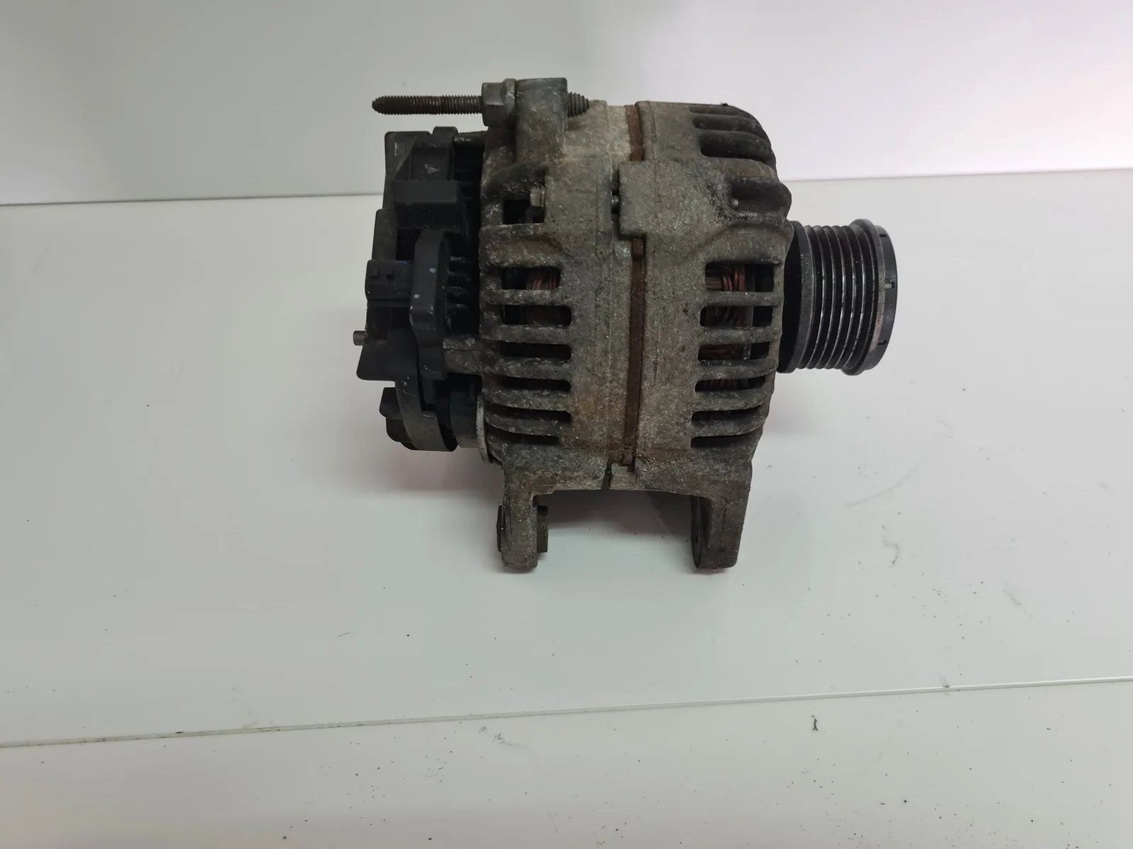 Foto de ALTERNADOR RENAULT KANGOO I (F/KC0) referencia 8200660033