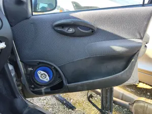 Foto de GUARNECIDO PUERTA DELANTERA DERECHA FIAT II PUNTO (188) BERLINA 1.3 JTD CAT (69 CV / 51 KW) referencia 0735404424