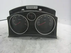Foto de CUADRO INSTRUMENTOS OPEL ZAFIRA B 1.9 CDTI (120 CV / 88 KW) referencia 13216684