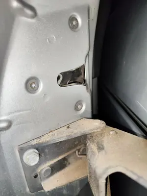 Foto de CERRADURA PUERTA TRASERA IZQUIERDA CITROEN C8 2.0 HDi CAT (RHK / DW10UTED4) (120 CV / 88 KW) referencia 9138A6
