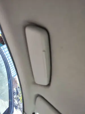 Foto de ASIDERO TECHO DELANTERO IZQUIERDO FORD FOCUS BERLINA (CAP) 1.8 Flexifuel CAT (125 CV / 92 KW) referencia 1468781