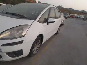 Foto de FARO ANTINIEBLA DERECHO CITROEN XSARA PICASSO 1.6 HDi CAT (9HY / DV6TED4) (109 CV / 80 KW) referencia 6206E1