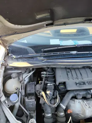 Foto de BRAZO LIMPIA DELANTERO DERECHO CITROEN C4 BERLINA 1.6 16V HDi FAP (109 CV / 80 KW)