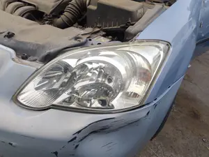 Foto de FARO IZQUIERDO TOYOTA COROLLA (E12) 1.4 16V CAT (97 CV / 71 KW) referencia 8117002380