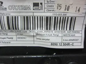 Foto de GUARNECIDO PUERTA DELANTERA IZQUIERDA RENAULT FLUENCE 1.5 dCi Diesel FAP (110 CV / 81 KW) referencia 809012504R foto 3