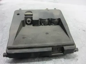 Foto de NO IDENTIFICADO TOYOTA YARIS (XP13) Híbrido 74 kW (1.5 Ltr. - 55 kW 16V) (101 CV / 74 KW) referencia 881810D020 foto 3