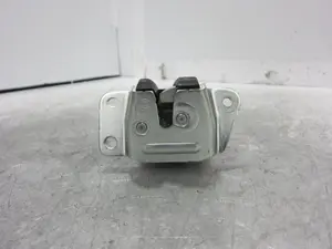 Foto de CERRADURA MALETERO / PORTON MITSUBISHI ASX (GA0W) 1.6 CAT (117 CV / 86 KW) referencia A147218