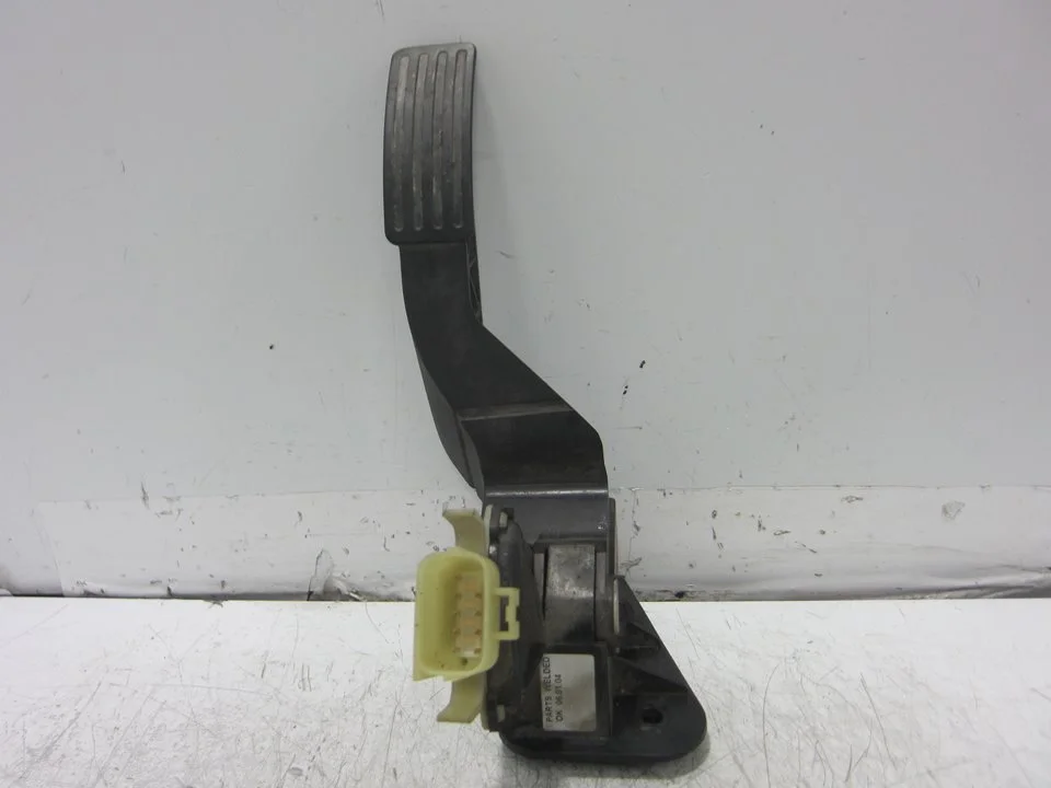 Foto de POTENCIOMETRO PEDAL FORD TRANSIT FURGÓN MEDIO (FY) 2.4 TDE CAT (90 CV / 66 KW) referencia 1C119F836AC