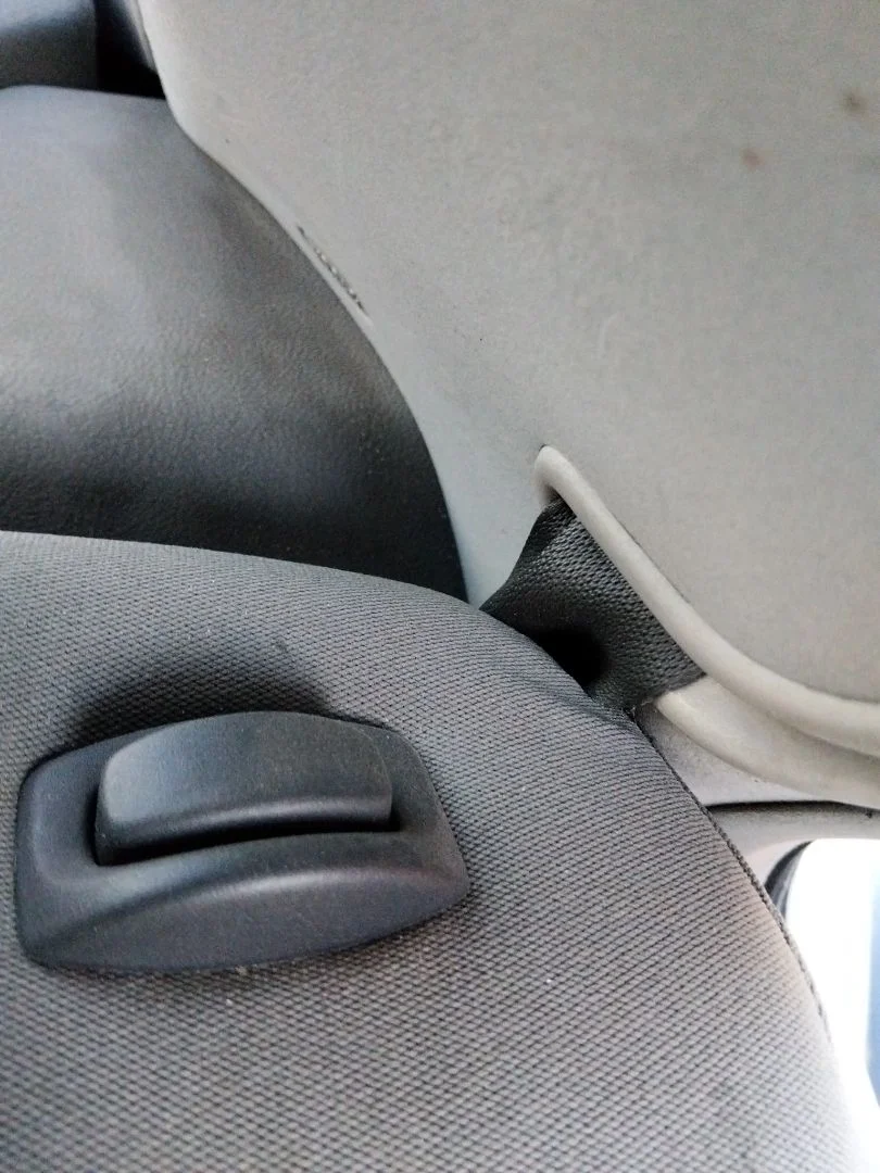 Foto de CINTURON SEGURIDAD TRASERO IZQUIERDO RENAULT LAGUNA II (BG0) 1.9 dCi Diesel CAT (101 CV / 74 KW)