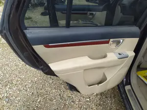 Foto de CERRADURA PUERTA TRASERA IZQUIERDA HYUNDAI SANTA FE (CM) 2.2 CRDi CAT (150 CV / 110 KW) referencia 81420-2B000