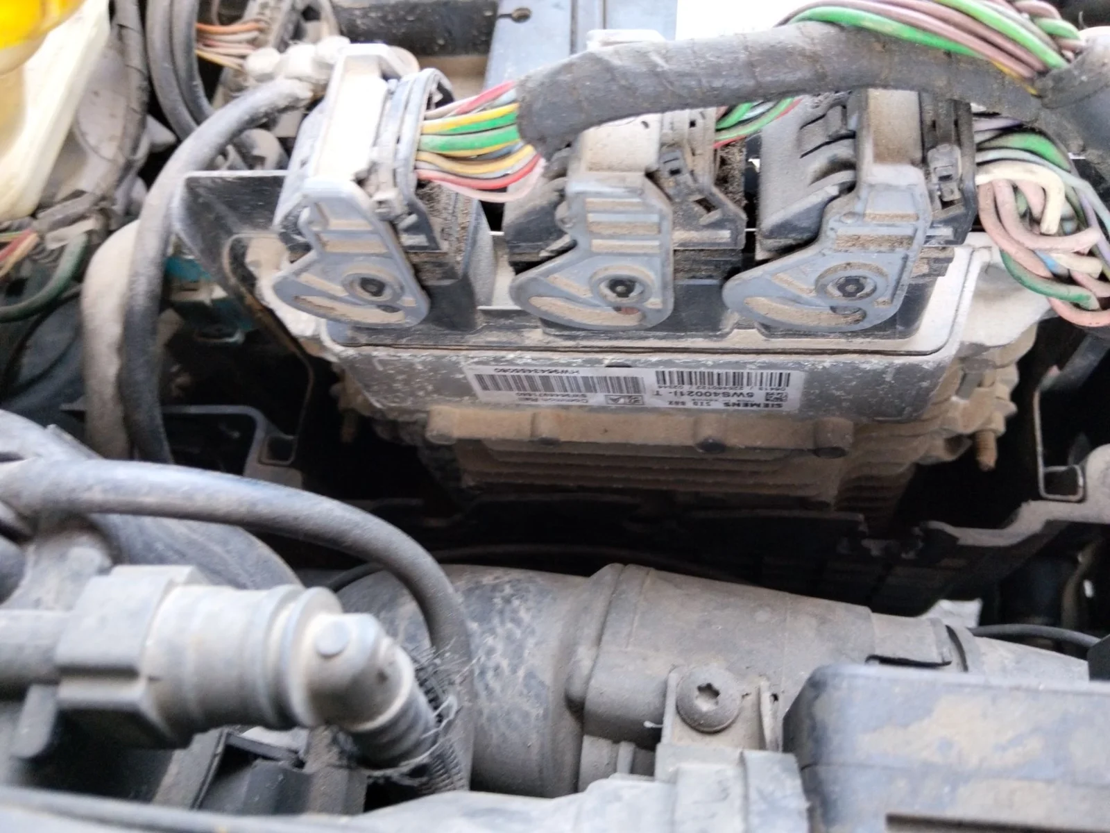 Foto de CENTRALITA MOTOR UCE CITROEN C3 referencia 1940GQ