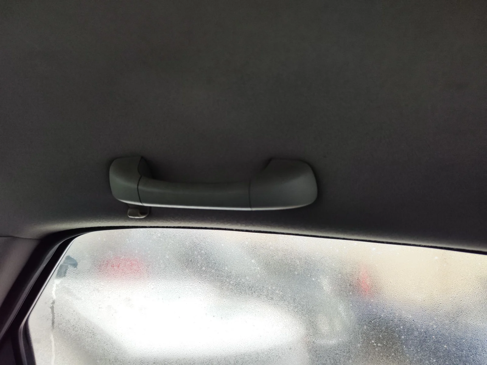 Foto de ASIDERO TECHO TRASERO IZQUIERDO VOLVO S80 BERLINA 2.4 CAT (140 CV / 103 KW) referencia 9195575